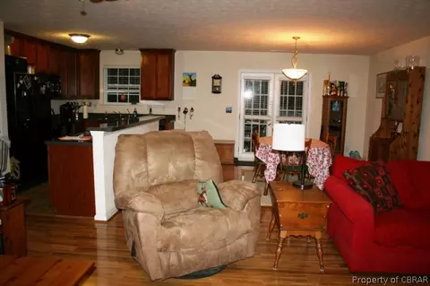 12422 Cedar Trl, Gloucester, VA 23061 photo 6