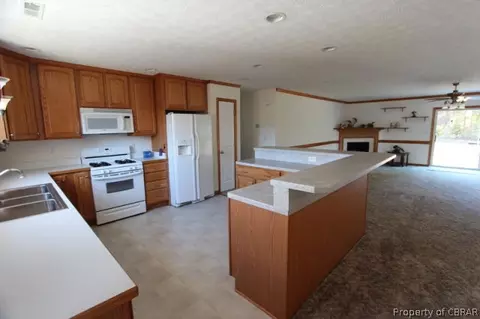 5329 Chestnut Fork Rd, Gloucester, VA 23061 photo 4