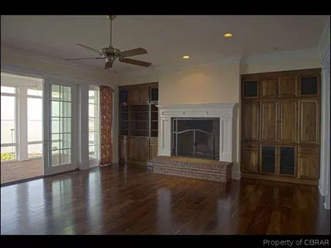 379 Cedar Pointe Dr, Weems, VA 22576 photo 8
