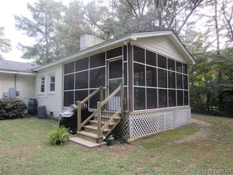 1682 Laurel Dr, Gloucester Point, VA 23062 photo 10