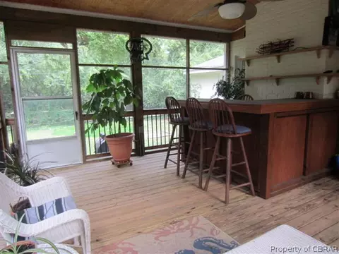1682 Laurel Dr, Gloucester Point, VA 23062 photo 9