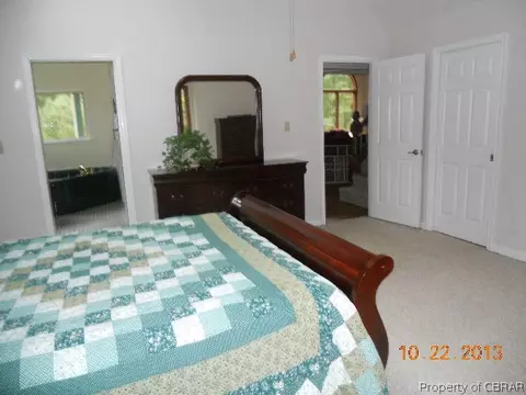 9085 Catapult Ln, Gloucester, VA 23061 photo 15