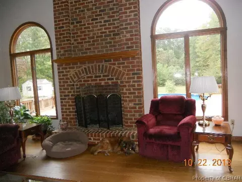 9085 Catapult Ln, Gloucester, VA 23061 photo 4