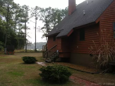 138 Wolftrap Ln, Mathews, VA 23109 photo 3