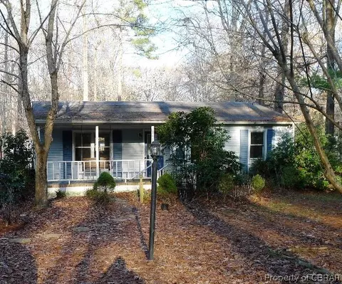 8679 Marlfield Rd, Gloucester, VA 23061 photo 1