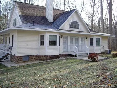 299 Edgewater Rd, Saluda, VA 23149 photo 3