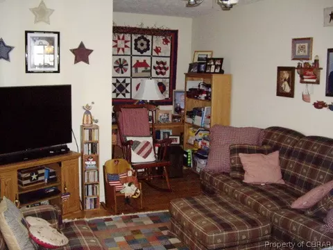 299 Edgewater Rd, Saluda, VA 23149 photo 8