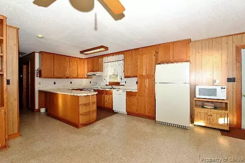 222 Landing Dr, Lancaster, VA 22503 photo 12
