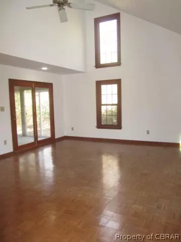 6034 Lamberth Ln, Gloucester, VA 23061 photo 3