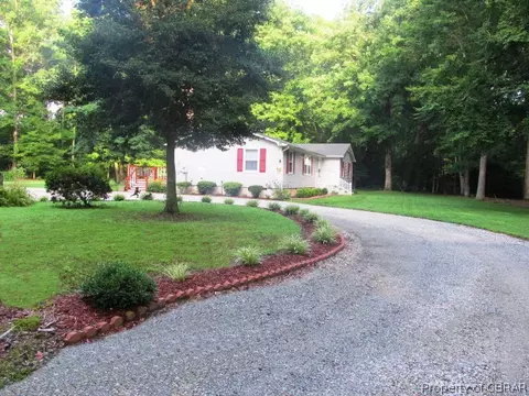 115 Atkins Ln, Dutton, VA 23050 photo 4