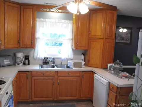 4489 Bufflehead Dr, Gloucester, VA 23061 photo 3