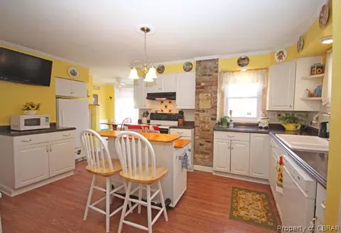 8405 Back Creek Rd, Gloucester, VA 23061 photo 5