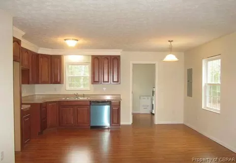 6318 Ware Neck Rd, Gloucester, VA 23061 photo 3