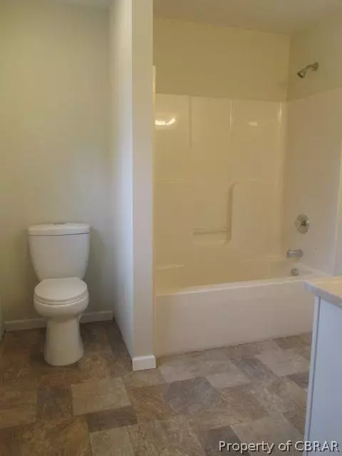 6318 Ware Neck Rd, Gloucester, VA 23061 photo 5