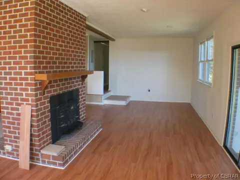 18 Clarke Rd, Topping, VA 23169 photo 12
