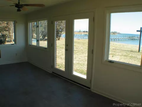 18 Clarke Rd, Topping, VA 23169 photo 13