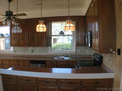 18 Clarke Rd, Topping, VA 23169 photo 9
