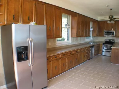 18 Clarke Rd, Topping, VA 23169 photo 11