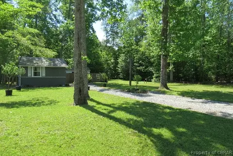 12437 Beech Trl, Gloucester, VA 23061 photo 2