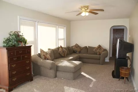 349 Fox Hill Rd, Hampton, VA 23669 photo 2