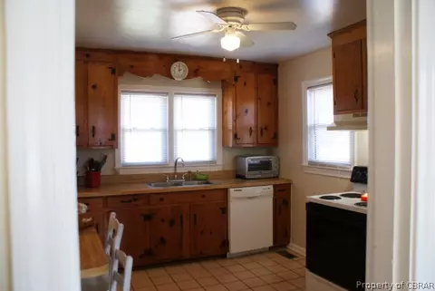 349 Fox Hill Rd, Hampton, VA 23669 photo 3