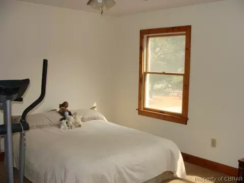 439 Holland Point Rd, Dutton, VA 23050 photo 10