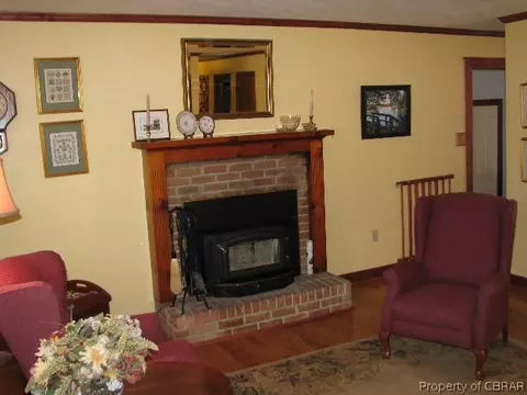 1734 Laurel Dr, Gloucester Point, VA 23062 photo 12