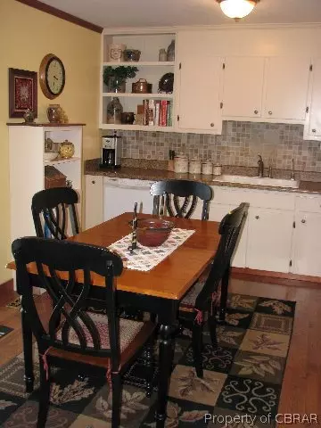 1734 Laurel Dr, Gloucester Point, VA 23062 photo 8