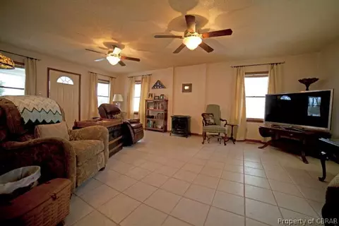 11317 Comet Rd, Smithfield, VA 23430 photo 2