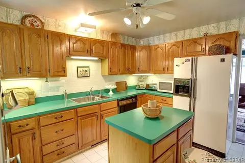 224 Amber Rd, Weems, VA 22576 photo 12