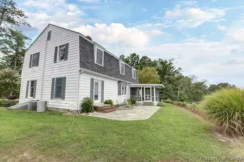 224 Amber Rd, Weems, VA 22576 photo 2