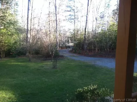 10032 Figg Shop Rd, Gloucester, VA 23061 photo 2