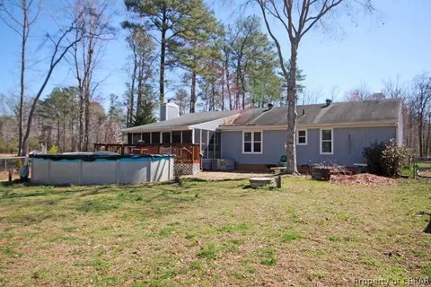 8076 Crab Thicket Rd, Gloucester, VA 23061 photo 20