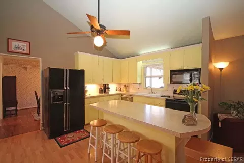 8076 Crab Thicket Rd, Gloucester, VA 23061 photo 5