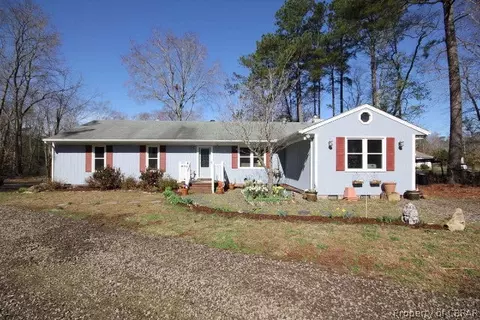 8076 Crab Thicket Rd, Gloucester, VA 23061 photo 1