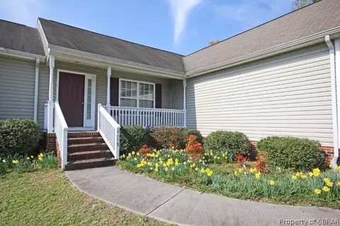 6698 Cox Ave, Gloucester, VA 23061 photo 2