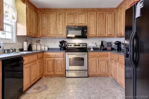6181 Glenns Rd, Gloucester, VA 23061 photo 10