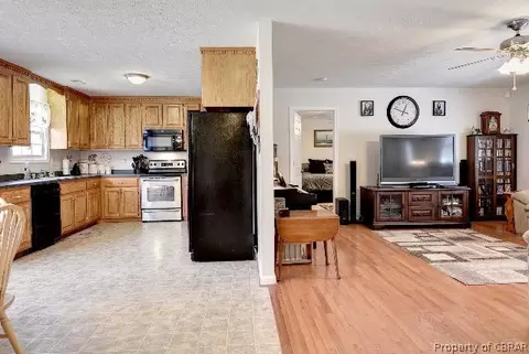 6181 Glenns Rd, Gloucester, VA 23061 photo 6