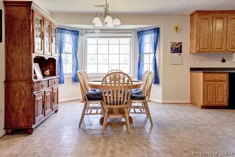 6181 Glenns Rd, Gloucester, VA 23061 photo 8