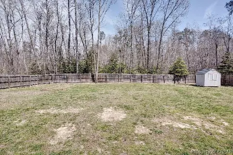 6181 Glenns Rd, Gloucester, VA 23061 photo 24