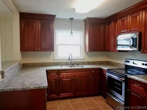 715 Old Buckroe Rd, Hampton, VA 23663 photo 2