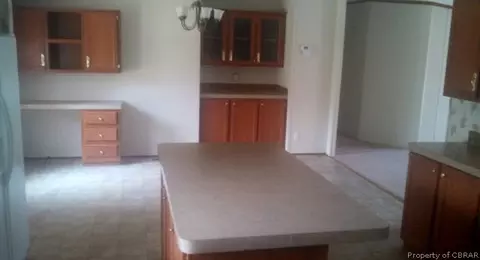 4690 Glenns Rd, Gloucester, VA 23061 photo 5