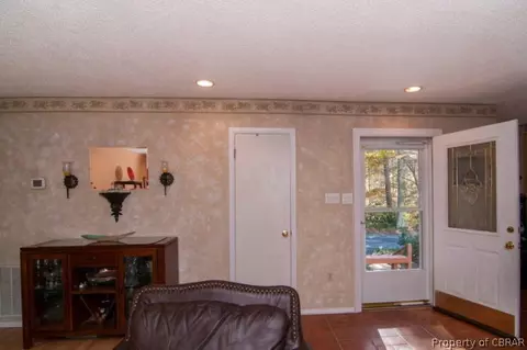 10568 Figg Shop Rd, Gloucester, VA 23061 photo 19