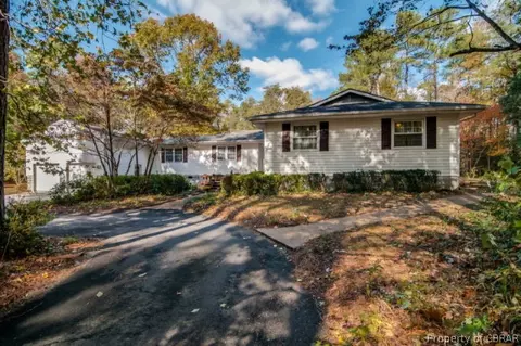 10568 Figg Shop Rd, Gloucester, VA 23061 photo 1