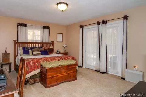 10568 Figg Shop Rd, Gloucester, VA 23061 photo 4