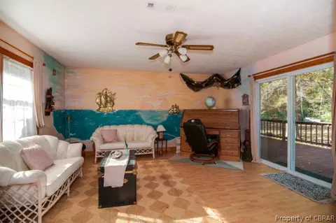 10568 Figg Shop Rd, Gloucester, VA 23061 photo 18
