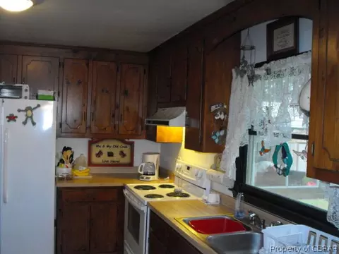 8185 Brook Ct, Gloucester, VA 23061 photo 13