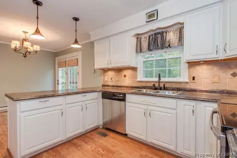 6402 T C Walker Rd, Gloucester, VA 23061 photo 15