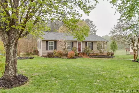 6402 T C Walker Rd, Gloucester, VA 23061 photo 2