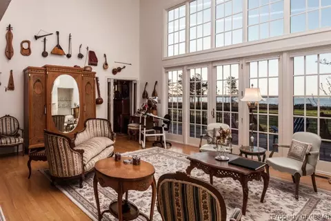 9756 Mariners Watch Ln, Gloucester, VA 23061 photo 6